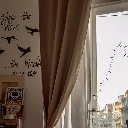 Little Bucharest Old Town Hostel *