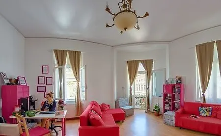 Little Old Town Ostello Bucarest