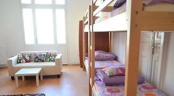 Little Bucharest Old Town Hostel Хостел *